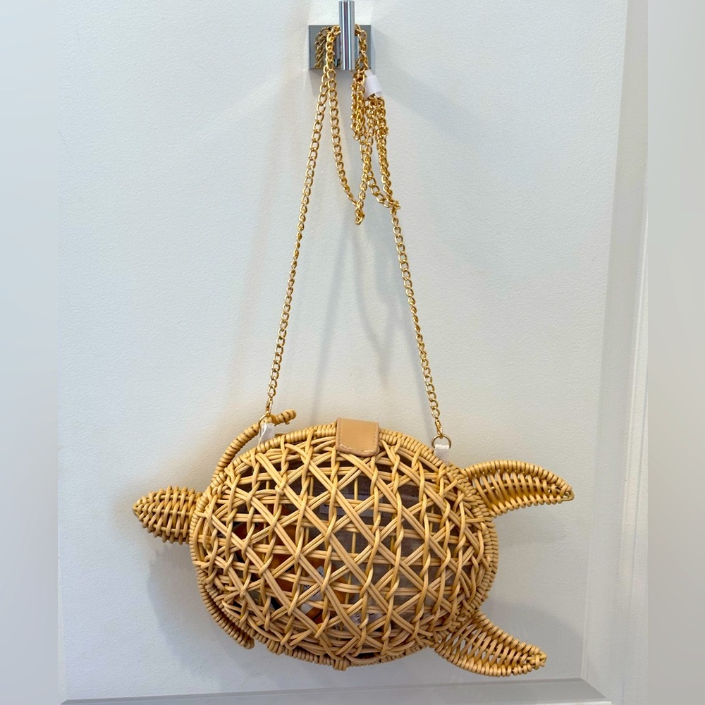 NWT Tommy Bahama Woven Turtle-Shaped Bag - Picture 4 of 10